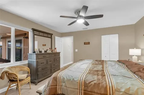 8266 NW 192nd Terrace Hialeah FL 33015