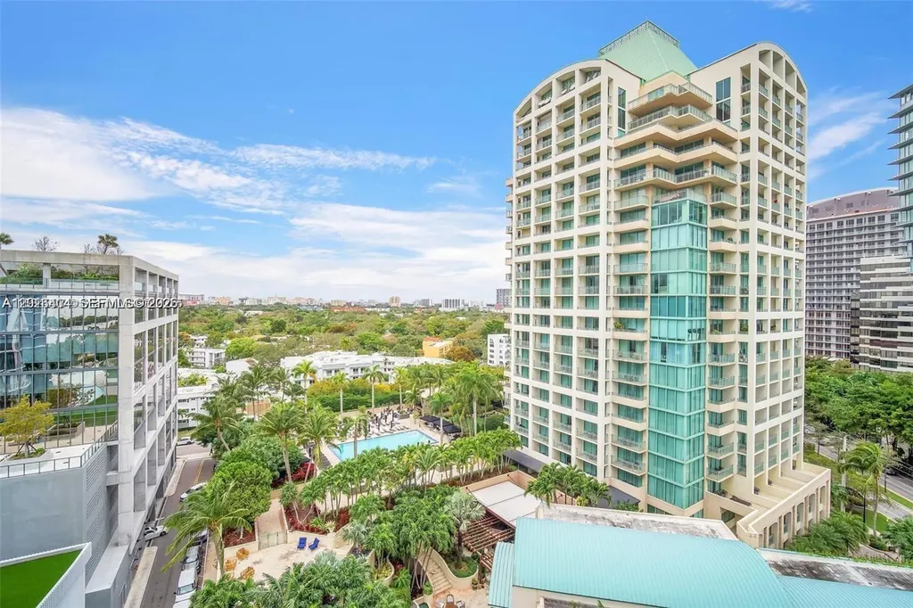 3400 SW 27th Avenue Miami FL 33133