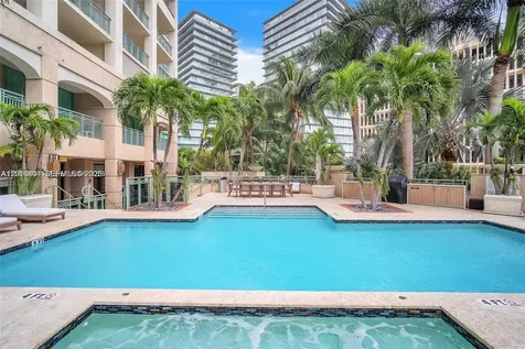 3400 SW 27th Avenue Miami FL 33133
