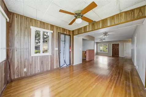 2300 N 57th Terrace Hollywood FL 33021
