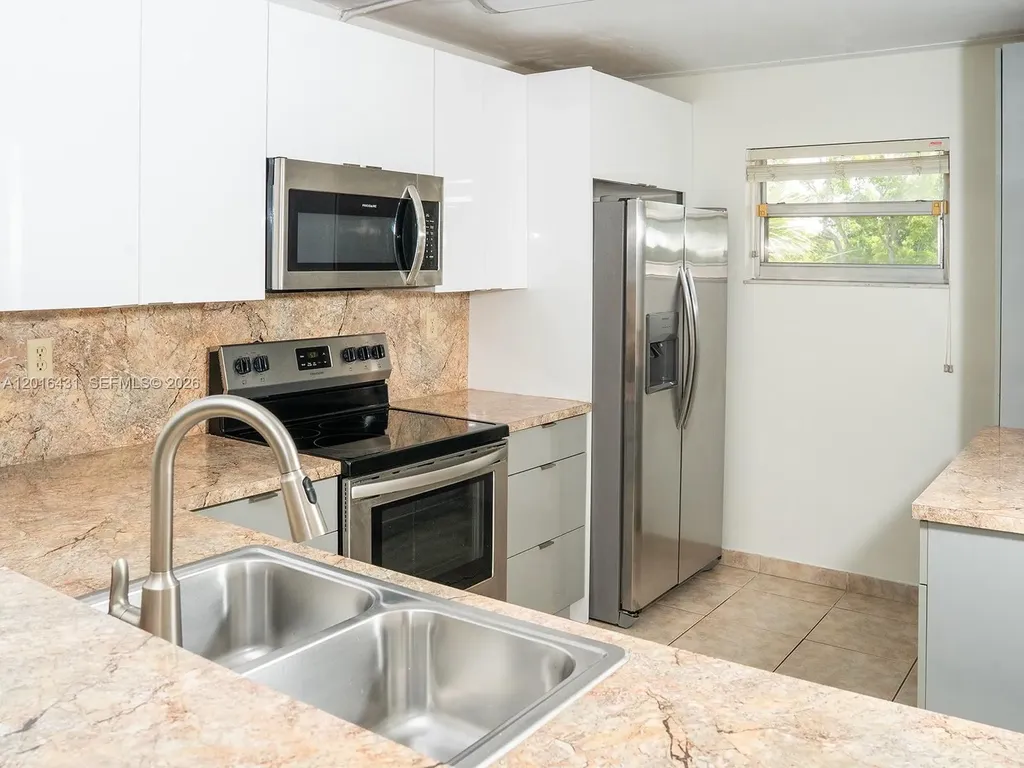 1100 NW 87th Avenue Coral Springs FL 33071