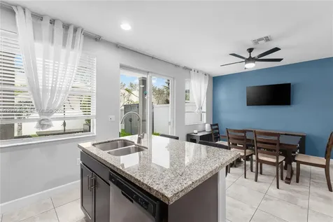 4813 NW 48th Terrace Tamarac FL 33319