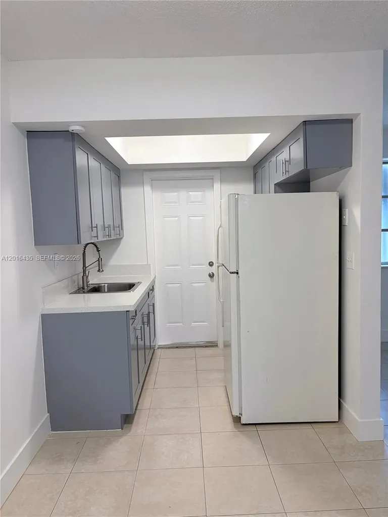 31 NW 163rd Street Miami FL 33169