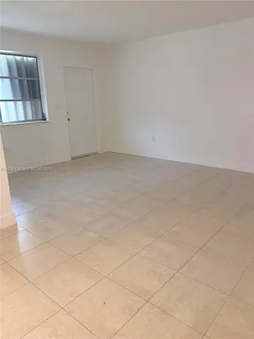 31 NW 163rd Street Miami FL 33169