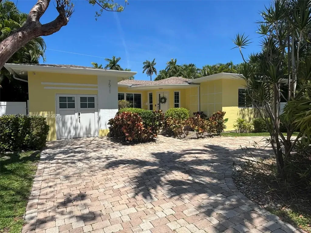7511 Miami View Drive North Bay Village FL 33141