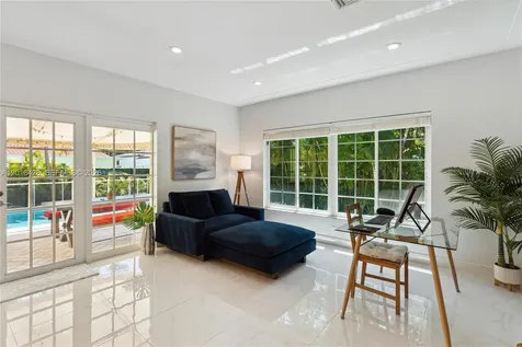 7511 Miami View Drive North Bay Village FL 33141