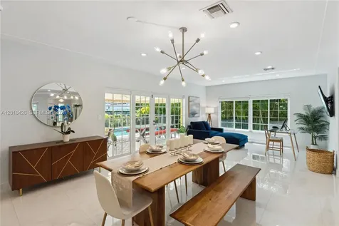 7511 Miami View Drive North Bay Village FL 33141