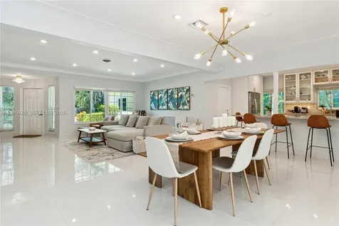 7511 Miami View Drive North Bay Village FL 33141