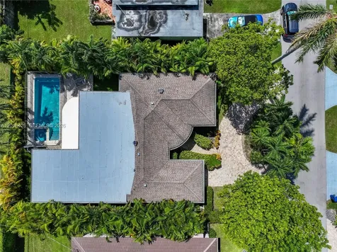7511 Miami View Drive North Bay Village FL 33141