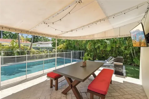 7511 Miami View Drive North Bay Village FL 33141