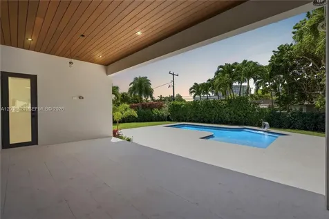 1940 Alamanda Drive North Miami FL 33181