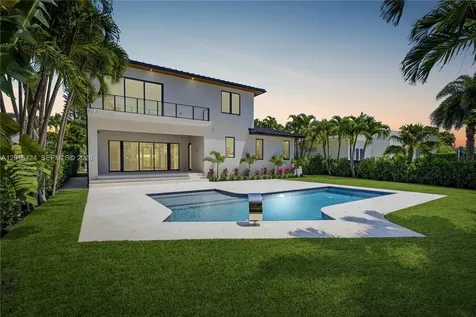 1940 Alamanda Drive North Miami FL 33181