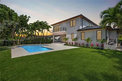 1940 Alamanda Drive North Miami FL 33181