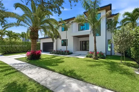 1940 Alamanda Drive North Miami FL 33181