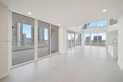 555 NE 34th Street Miami FL 33137