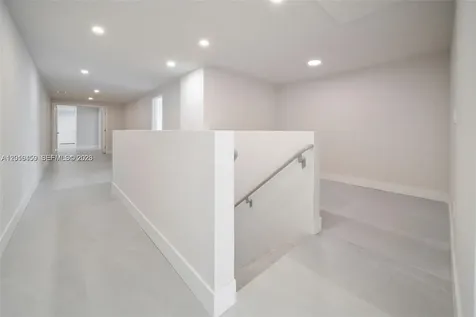 555 NE 34th Street Miami FL 33137