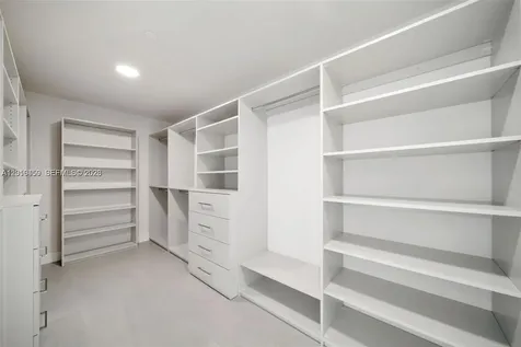 555 NE 34th Street Miami FL 33137