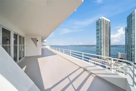 555 NE 34th Street Miami FL 33137