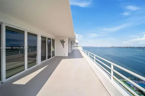 555 NE 34th Street Miami FL 33137