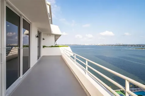555 NE 34th Street Miami FL 33137
