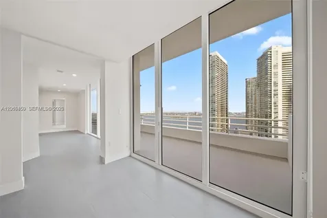 555 NE 34th Street Miami FL 33137