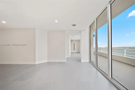 555 NE 34th Street Miami FL 33137