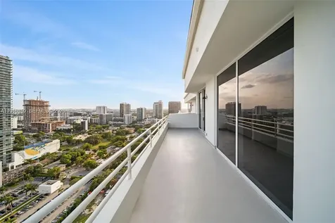 555 NE 34th Street Miami FL 33137