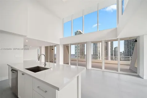 555 NE 34th Street Miami FL 33137