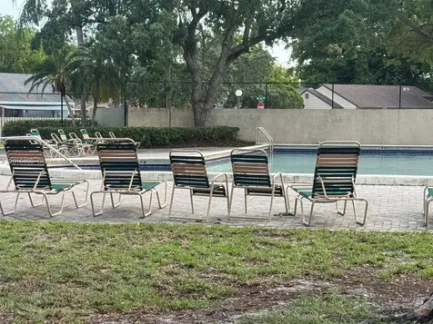 1131 SW 86th Avenue Pembroke Pines FL 33025