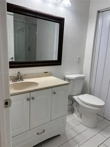 1131 SW 86th Avenue Pembroke Pines FL 33025