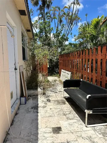 1427 N 26th Avenue Hollywood FL 33020