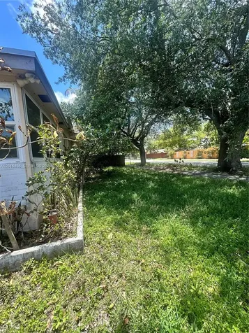 1427 N 26th Avenue Hollywood FL 33020