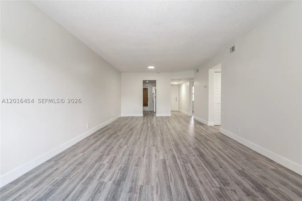 8705 NW 38th Drive Coral Springs FL 33065