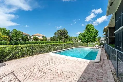 8705 NW 38th Drive Coral Springs FL 33065