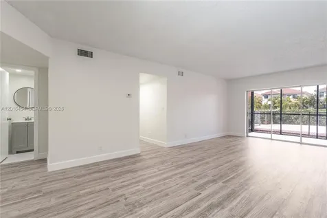 8705 NW 38th Drive Coral Springs FL 33065