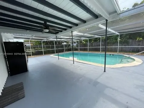 Pembroke Pines FL 33023