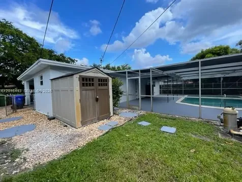 Pembroke Pines FL 33023