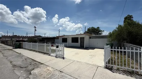 2230 Service Road Opa-Locka FL 33054