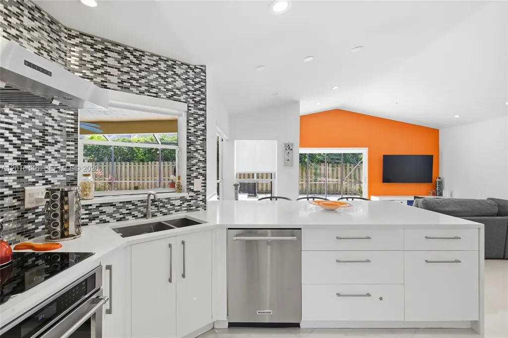 9612 N Carousel Circle N Boca Raton FL 33434
