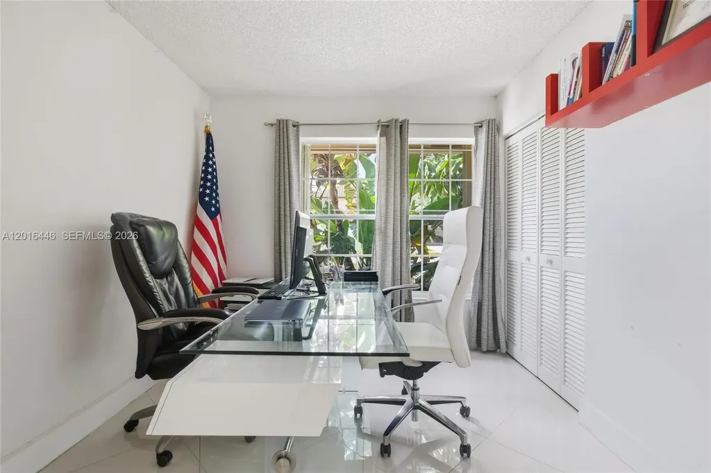 9612 N Carousel Circle N Boca Raton FL 33434