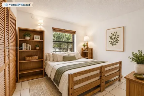 425 W Park Drive Miami FL 33172