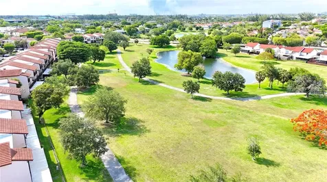 425 W Park Drive Miami FL 33172