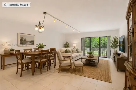 425 W Park Drive Miami FL 33172