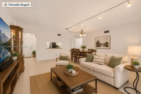 425 W Park Drive Miami FL 33172