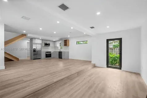 4746 NW 10th Avenue Miami FL 33127