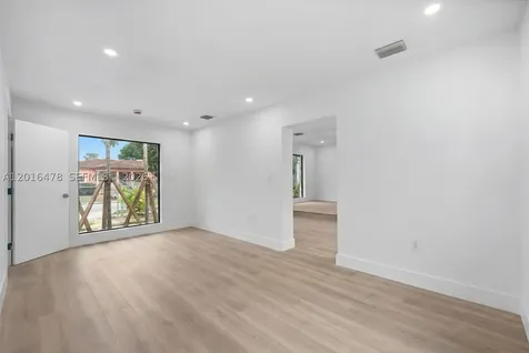 4746 NW 10th Avenue Miami FL 33127