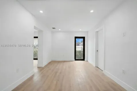 4746 NW 10th Avenue Miami FL 33127