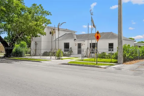 4746 NW 10th Avenue Miami FL 33127
