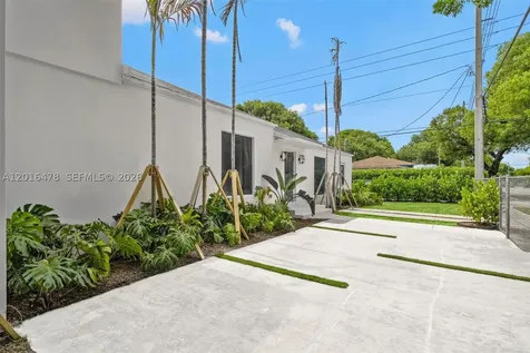 4746 NW 10th Avenue Miami FL 33127