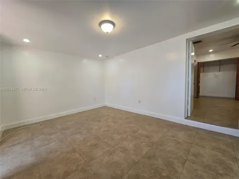 2957 SW 36th Court Miami FL 33133